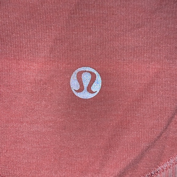 Lululemon half sleeve top Sz 6 - Picture 3 of 4
